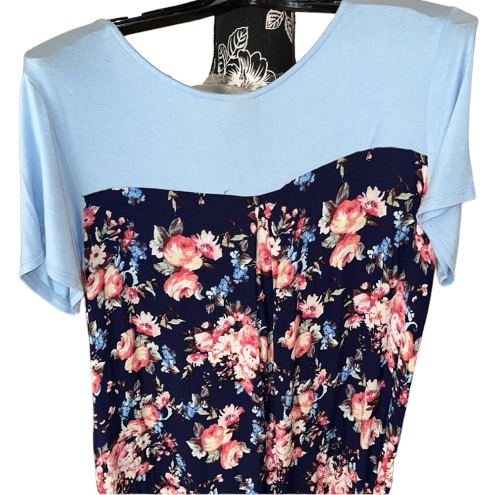 Agnes & Dora size large light blue front high low tee navy print back - Picture 7 of 16